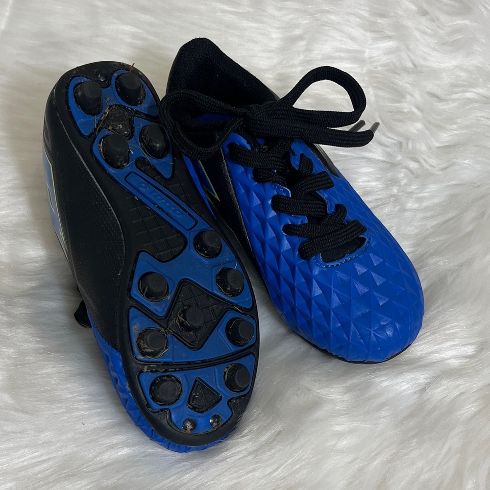 Blue Black Athletic Outdoor Sporty Soccer Cleats